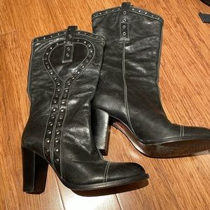 Kenneth Cole boots with heel
